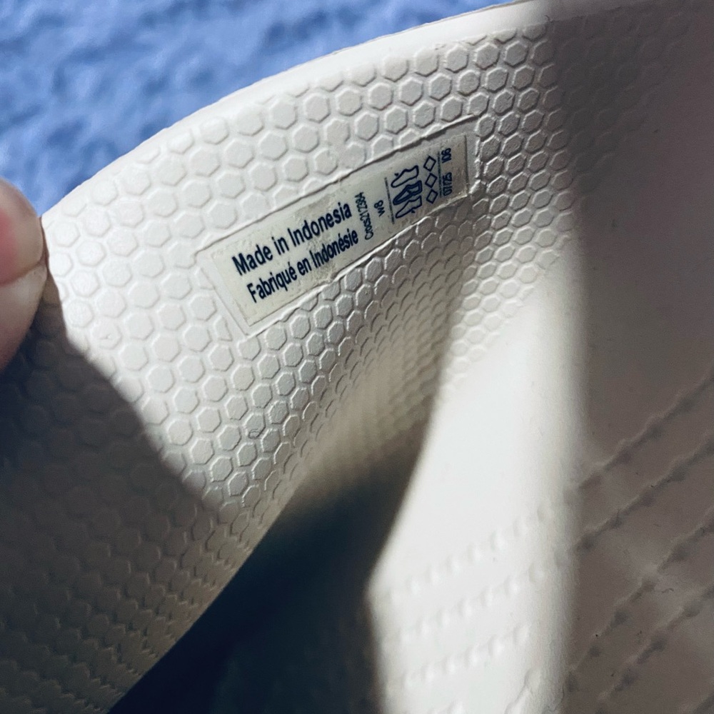 Chic Leopard Print Clogs - image 6